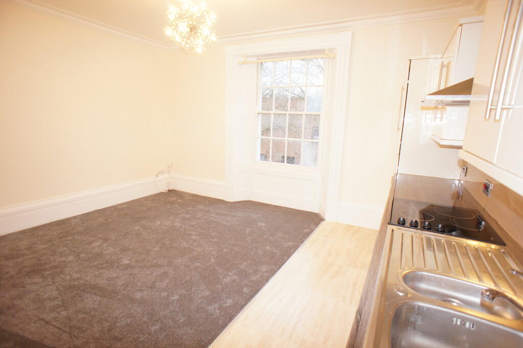 kitchen/lounge 