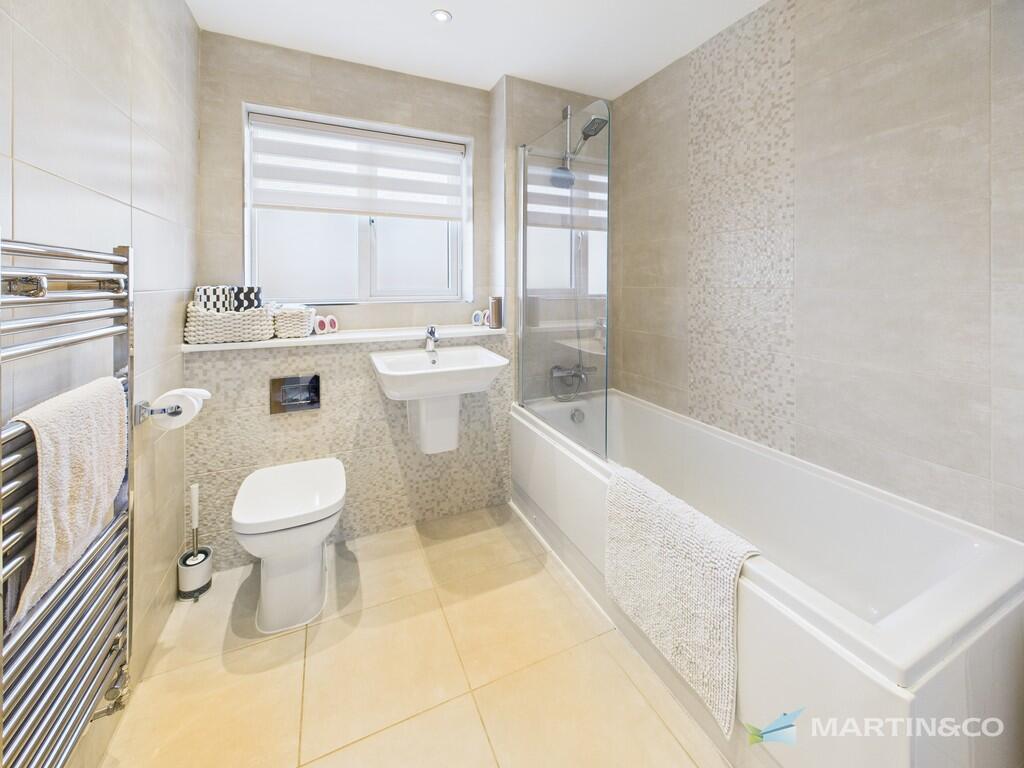 CAM02318G0-PR0562...