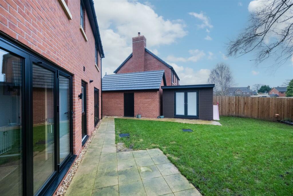 8 Mulberry Avenue-036.jpg