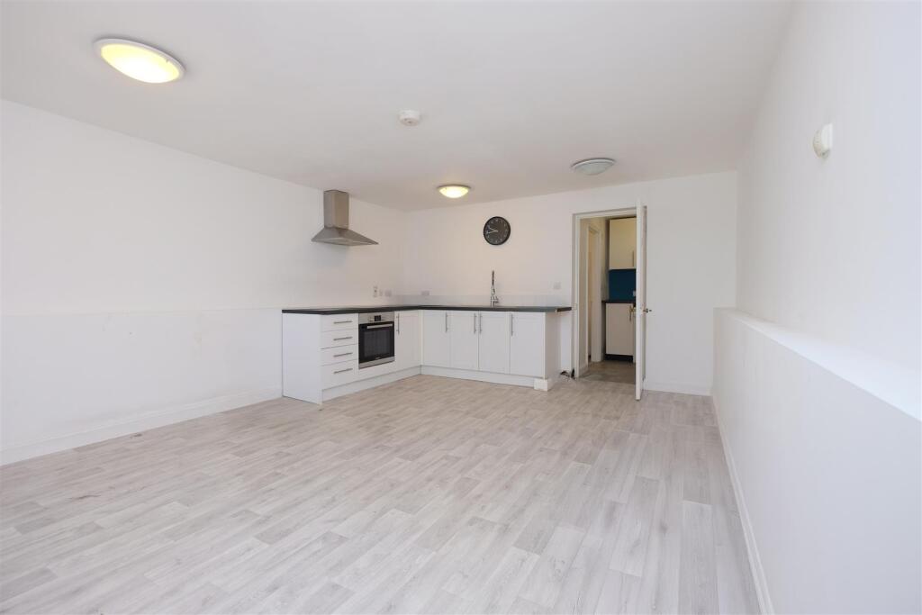 19c Northumberland Road, Redland, Bristol BS6 7AZ 