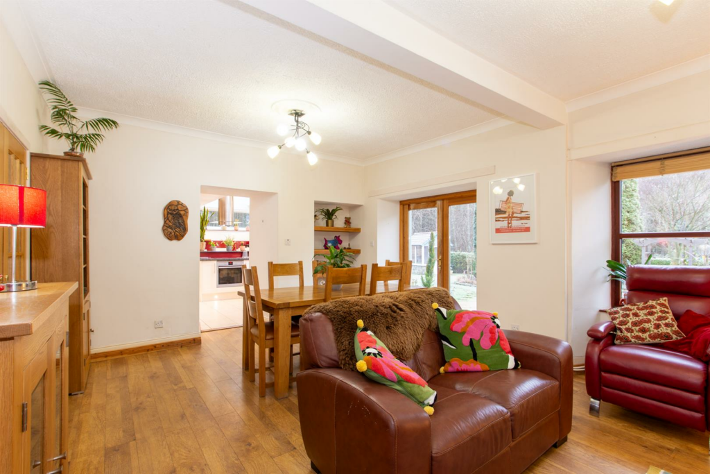 Family &amp; Dining Area