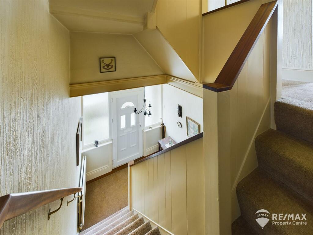 Staircase.jpg
