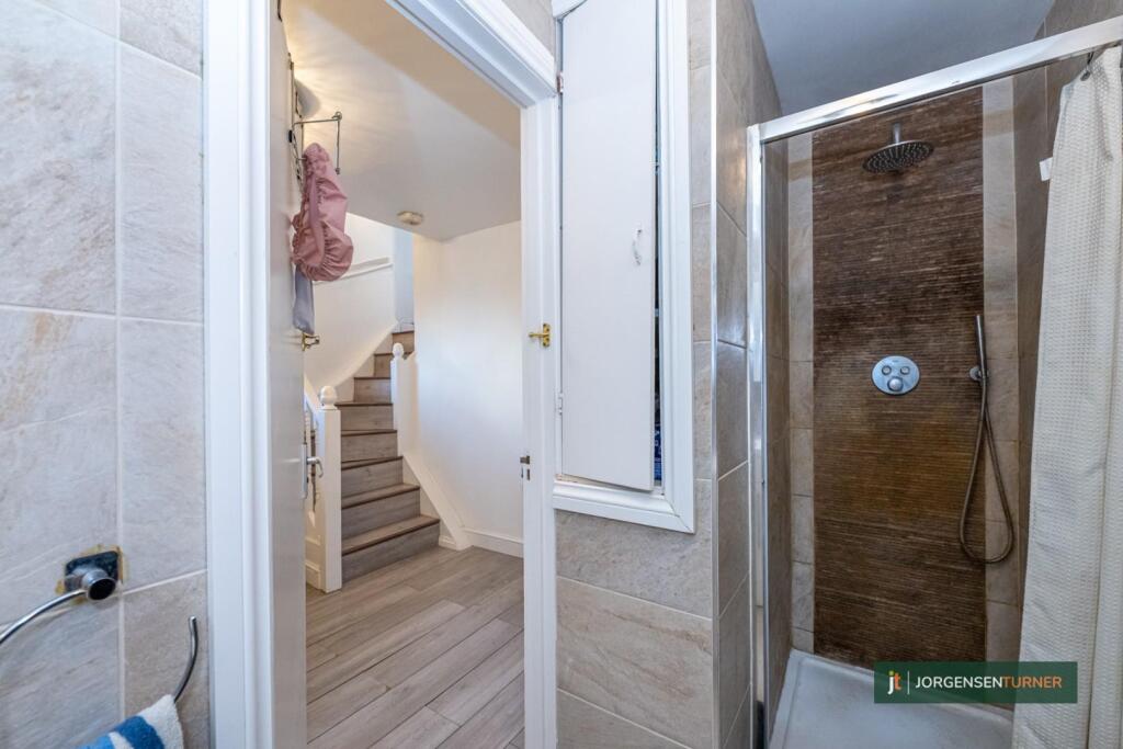 Shower Room .jpg