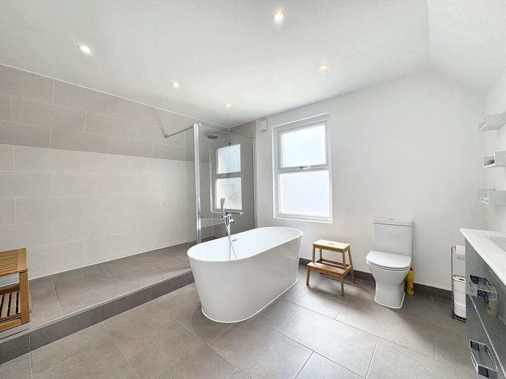 Bath &amp; Shower Room