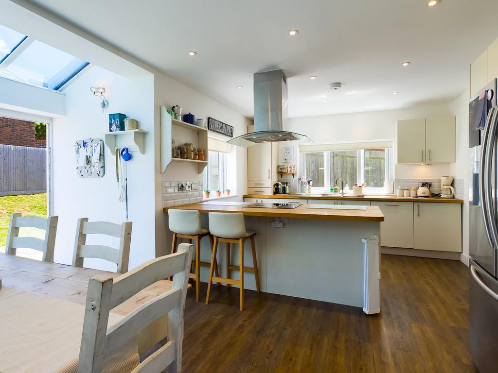 kitchen dining room (1).jpeg