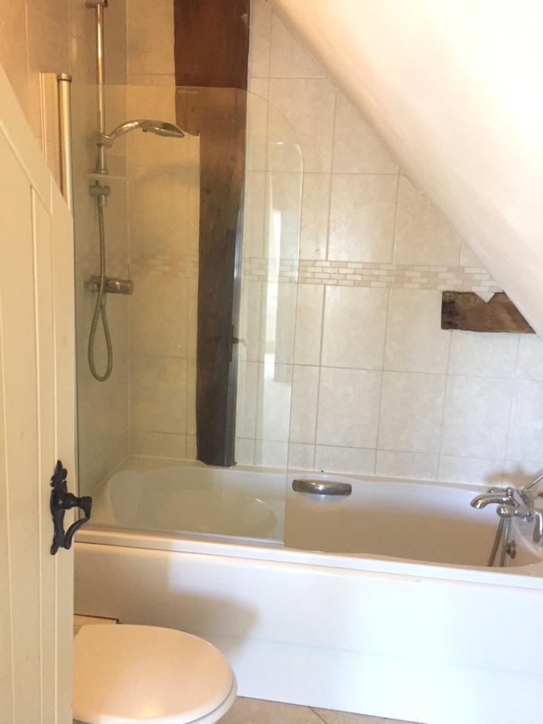 En suite bathroom.jpeg