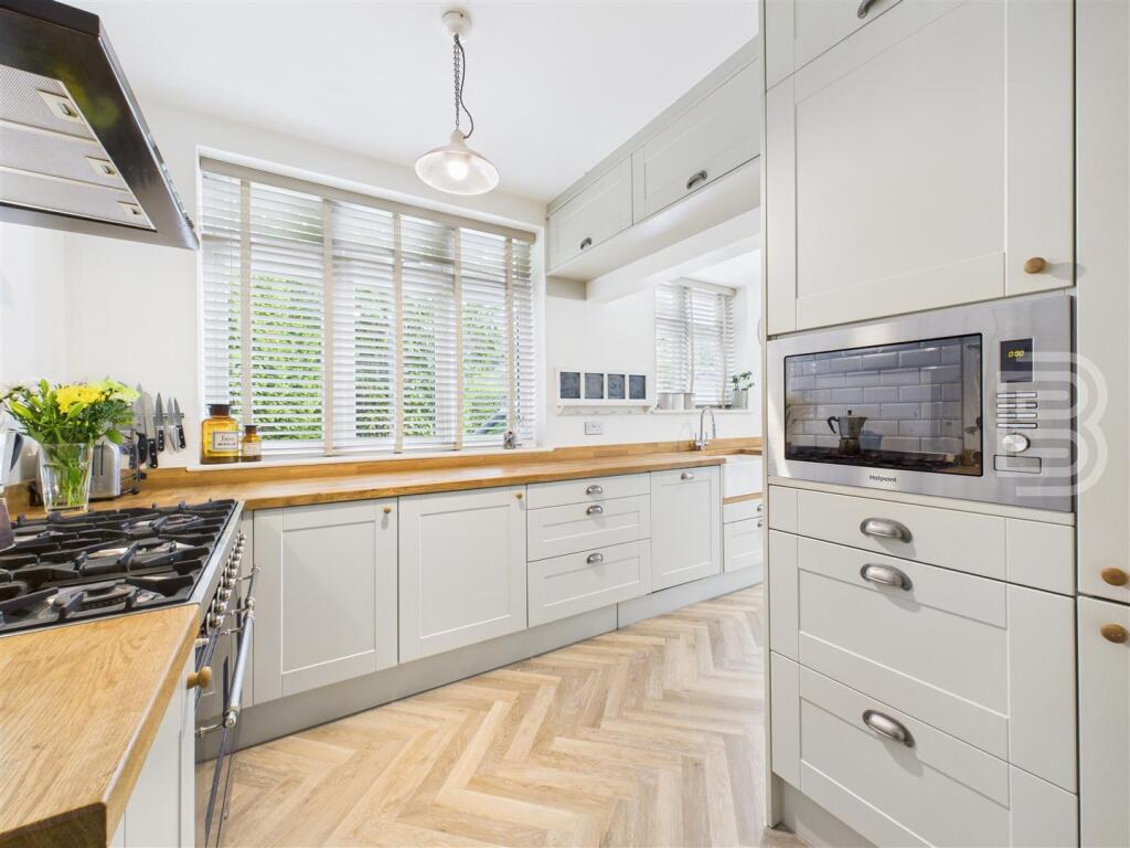 Kitchen Family Room (3).jpg