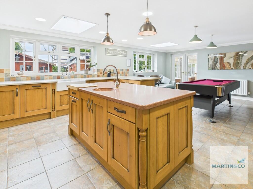 CAM03663G0-PR0130...