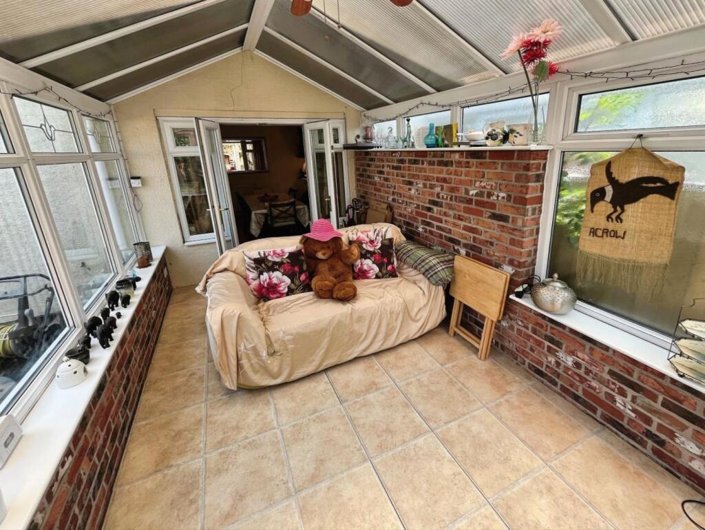 836333a1-Conservatory 201.jpg