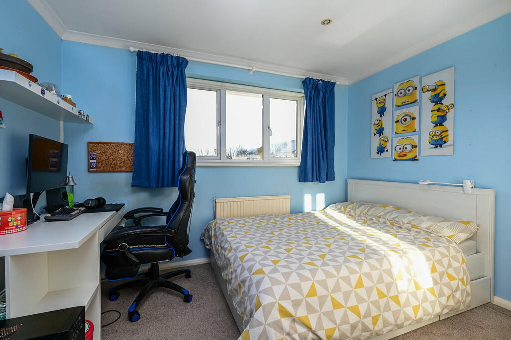 4 Shelley Walk (4...