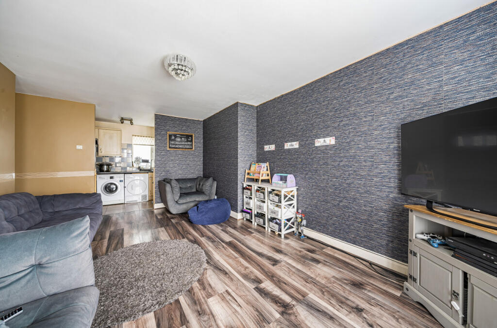 1305505-7-68406cc...