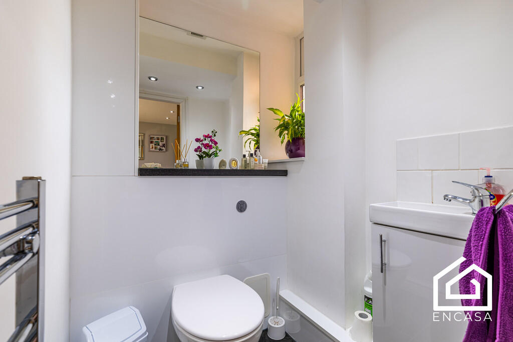 Summerfield Road-...