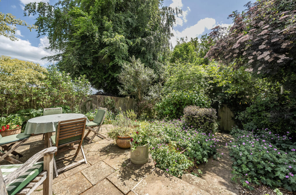 1300468-2-683da55...