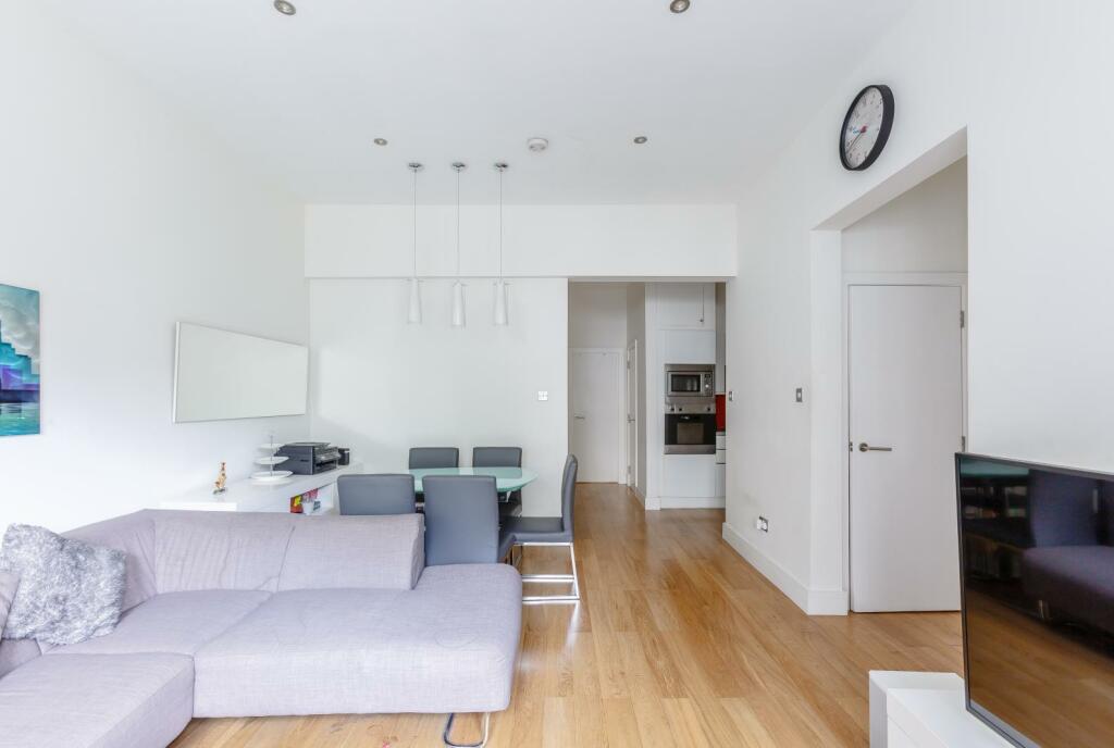 8394164-interior02-800.jpg