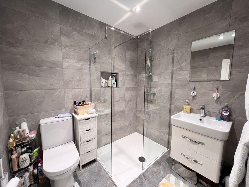 20 - Bedroom 1 Ensuite