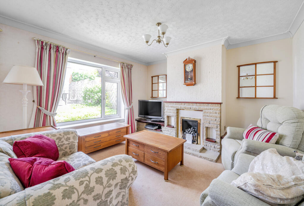 1298512-12-683d80...