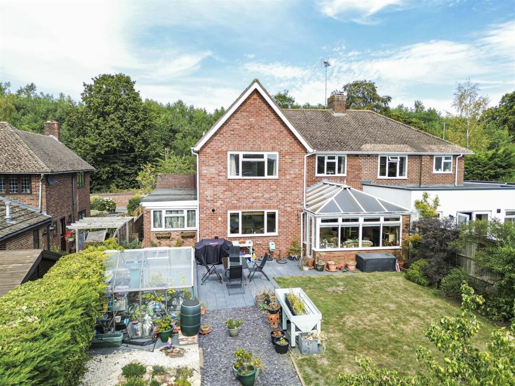 61 London Road, Towcester (34).JPG