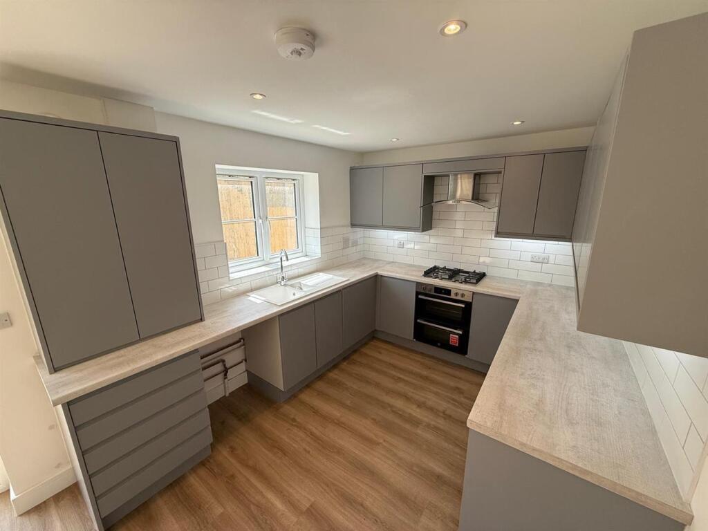 Plot 379 kitchen.jpeg