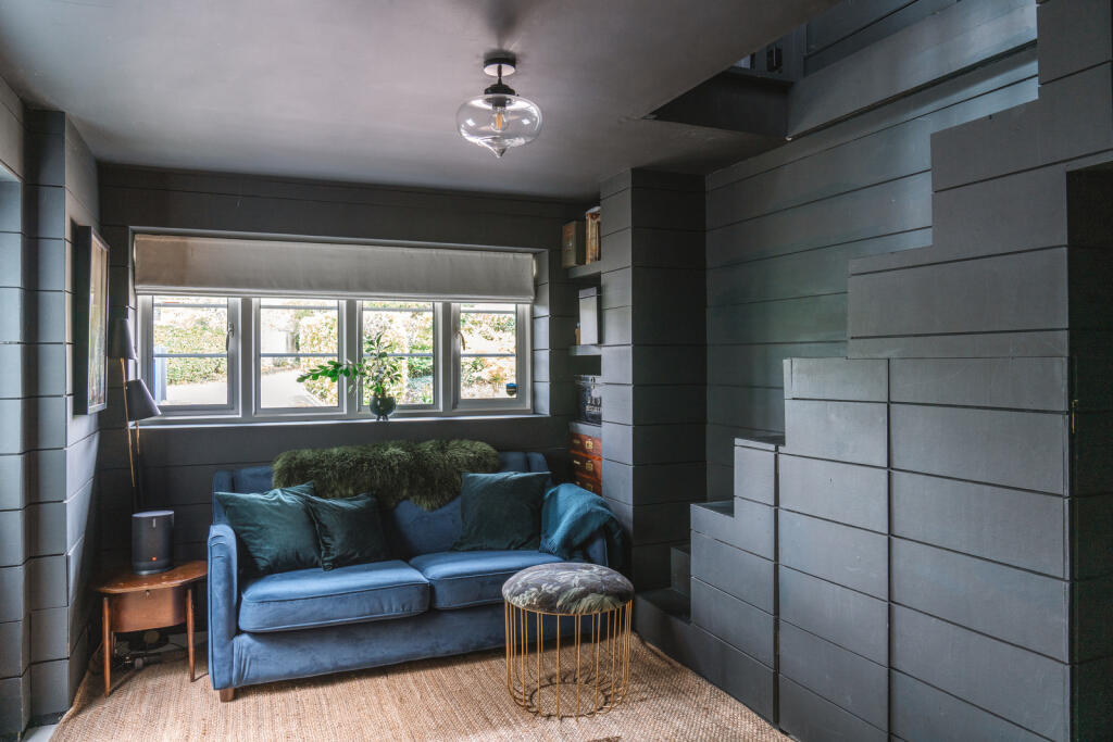 310999 - 84CranmoreLane_HighRes-74.jpg