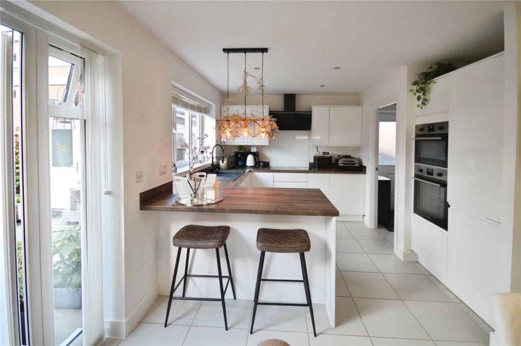 Kitchen/Dinin Room