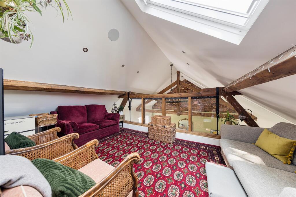 Friday Hill House E4