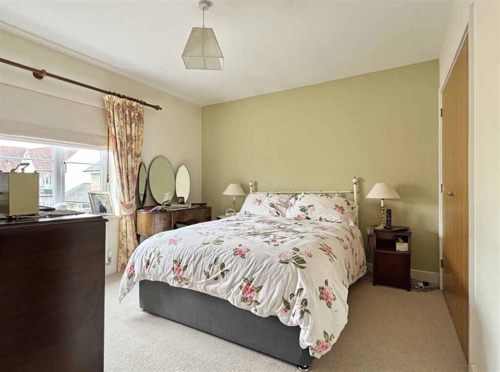 Master Bedroom.jpg