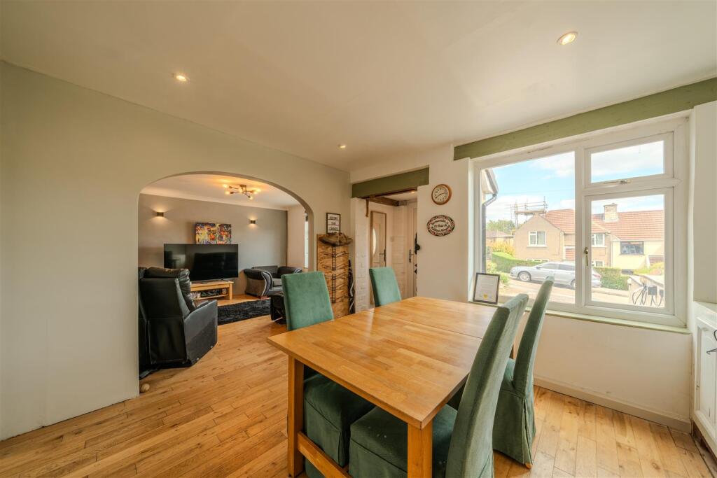 19 Lyneholmes Rise-148.jpg