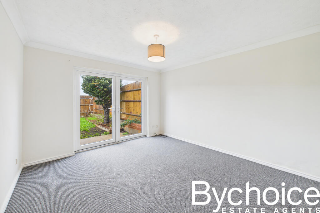 CAM05454G0-PR0064-STILL001