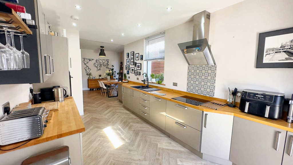 Kitchen / Diner