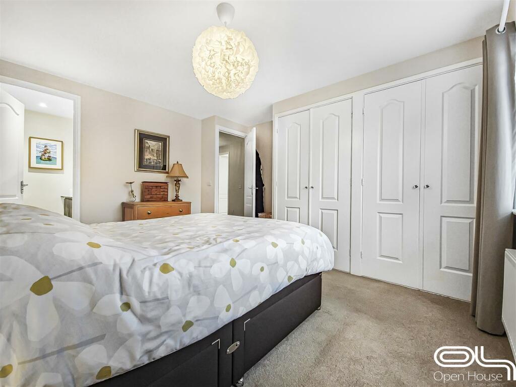 Lawns Drive (26).jpg