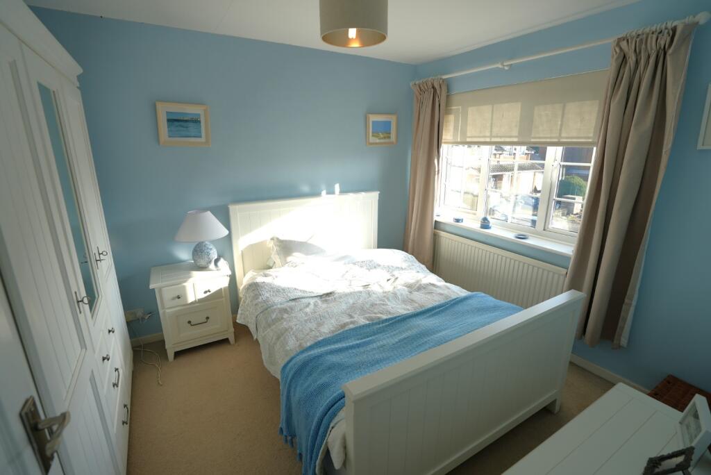 Media image 06