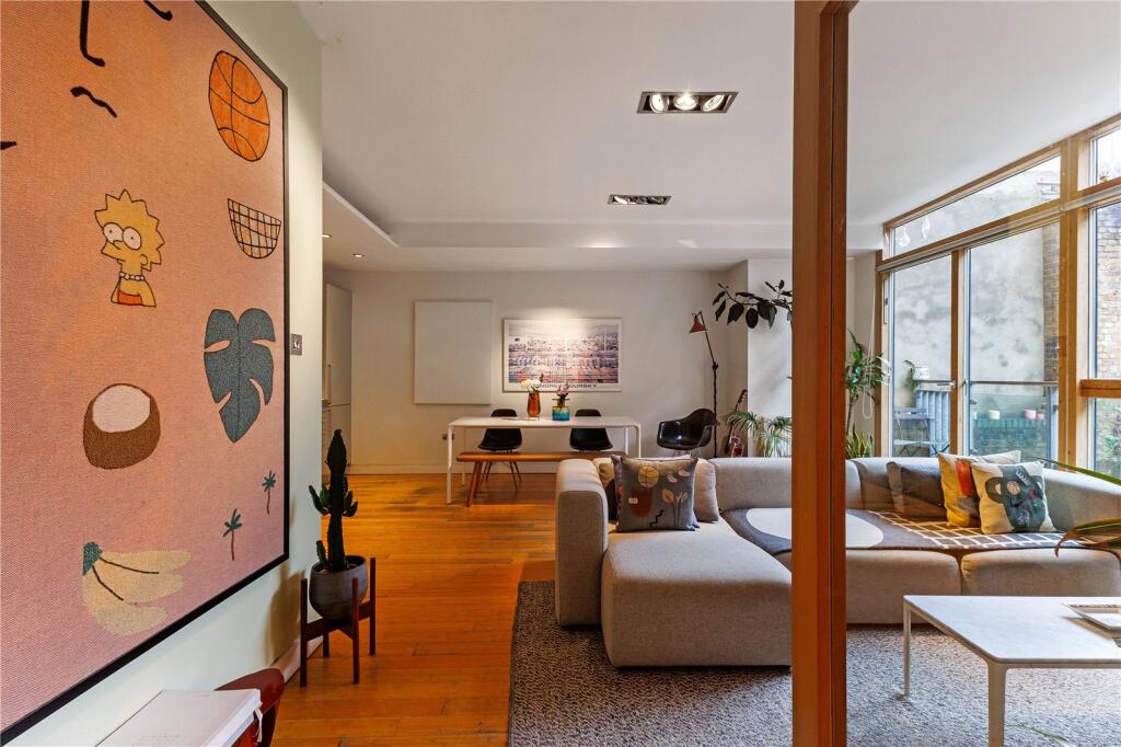 Reception/Kitchen