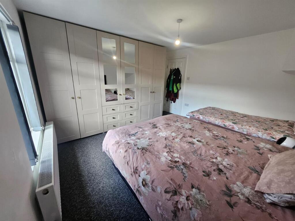 WhatsApp Image 2025-09-08 at 15.07.37 (2).jpeg