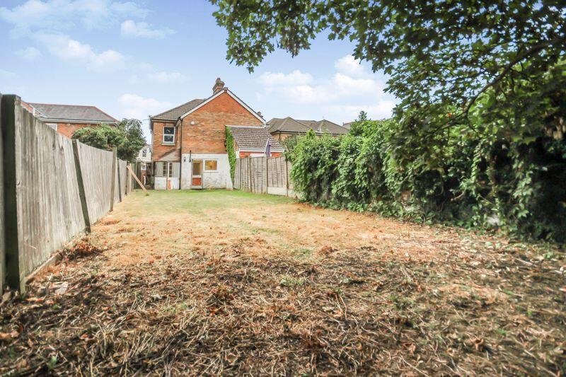 Woodend Road, Winton