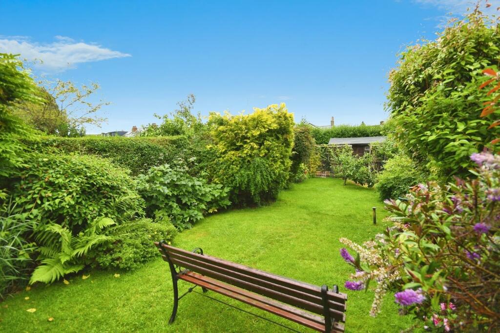 GARDEN