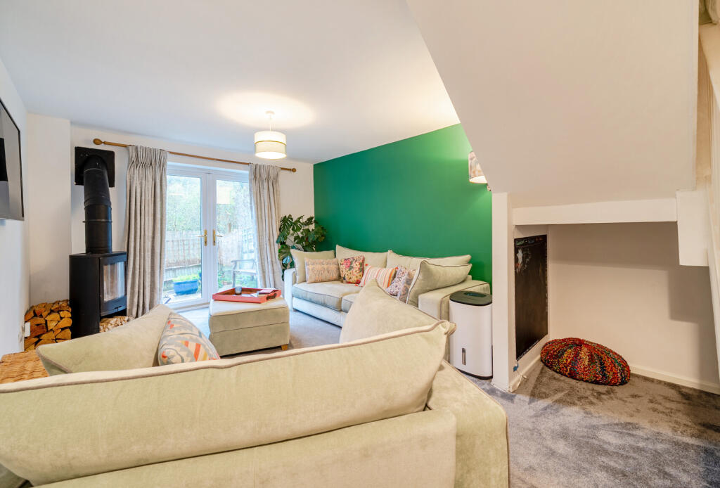 1376615-12-6911eb...