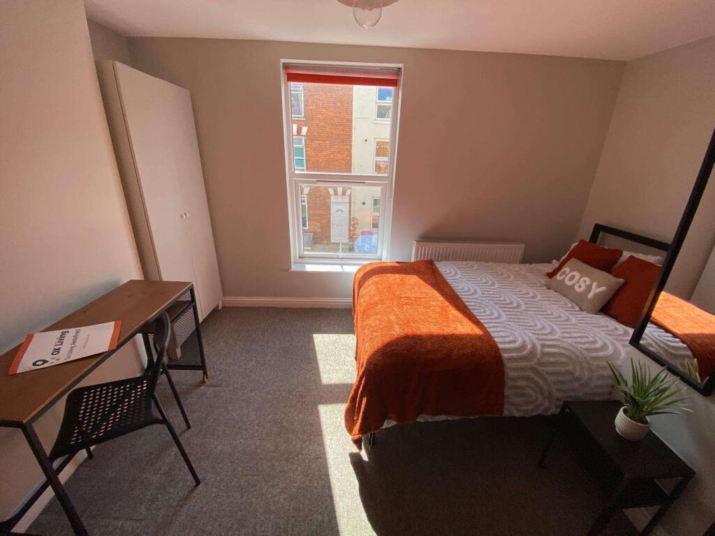 Room 3_(1).jpg