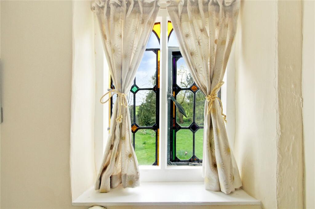Feature Window