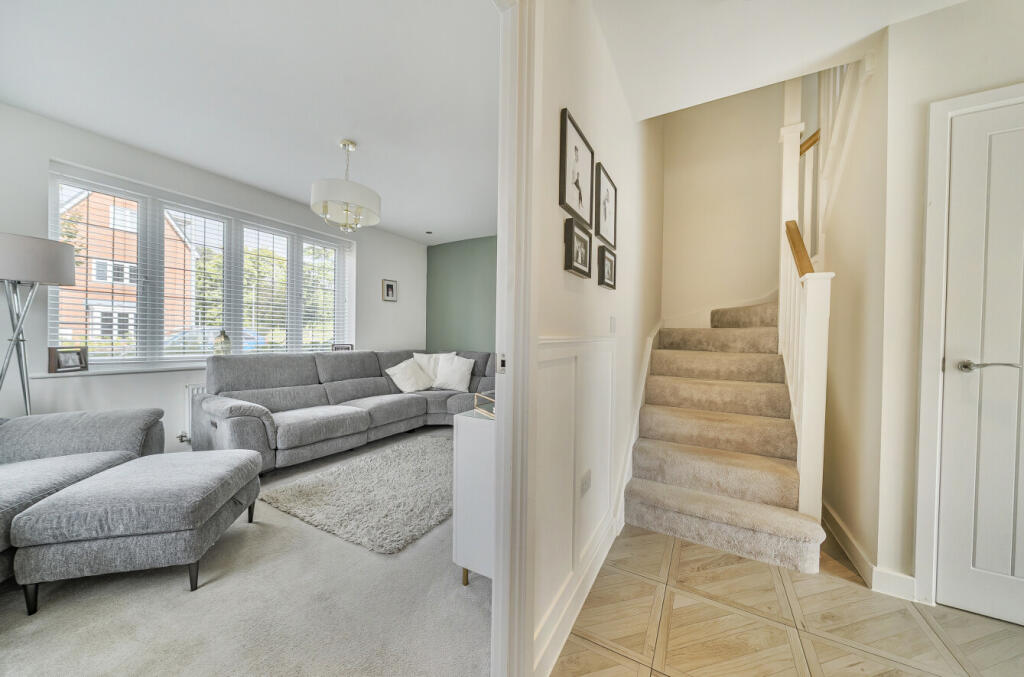 1348324-6-68b866f...