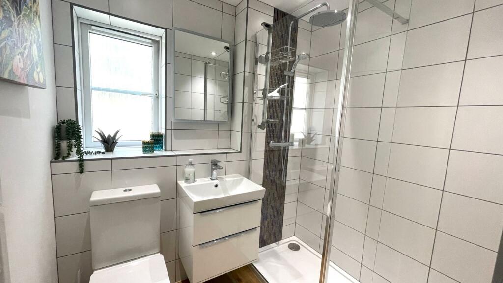 En Suite.jpg
