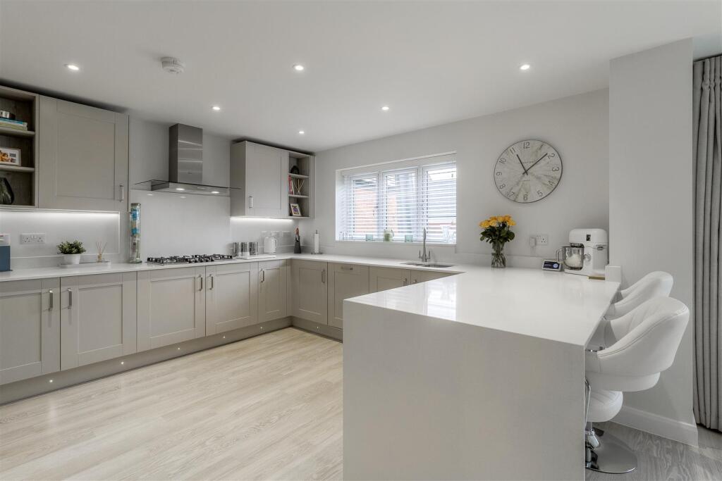 5 Wilson Close 009.jpg