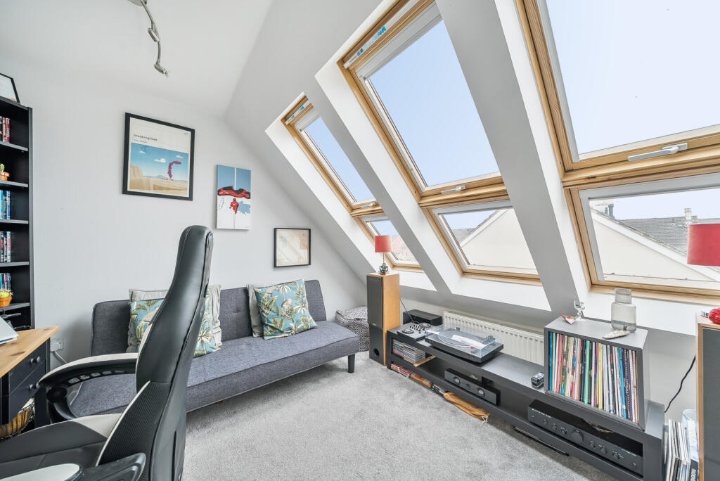 1363070-4-68e6528...