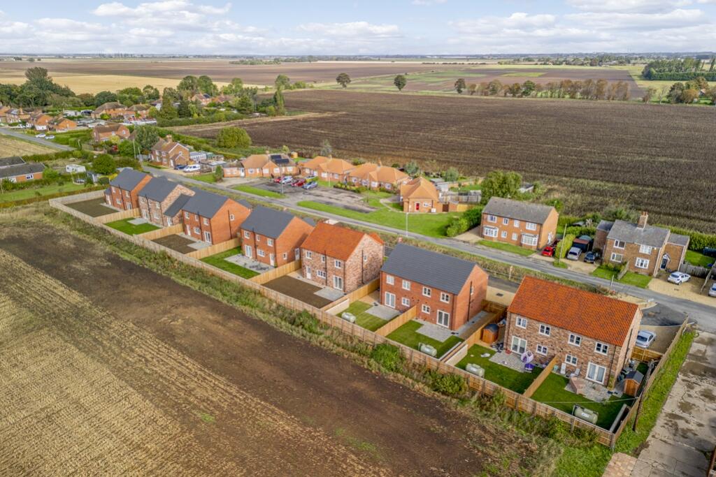 Campains Lane (Deeping St Nicholas) Aerials-3