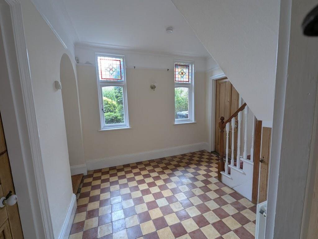 Grove House hall shot 2.jpg