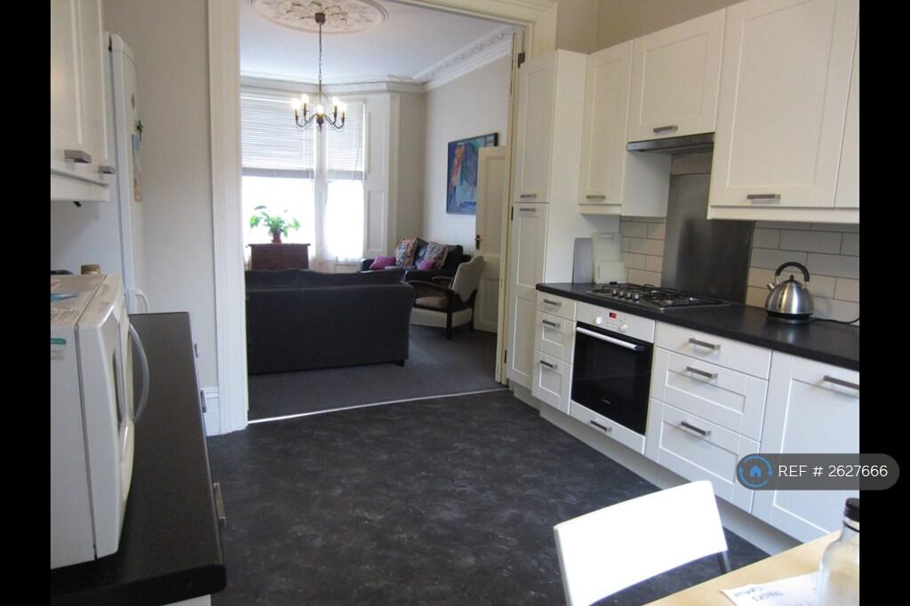 Raised Ground Floor. Sunny Shared Kitchen