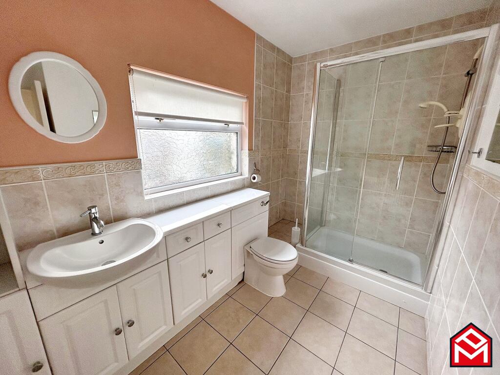 En-suite shower room