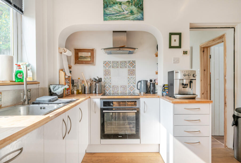 1341823-2-68a4449...