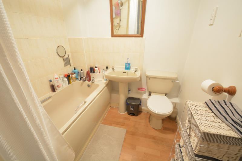 8690d Bath_med.jpg