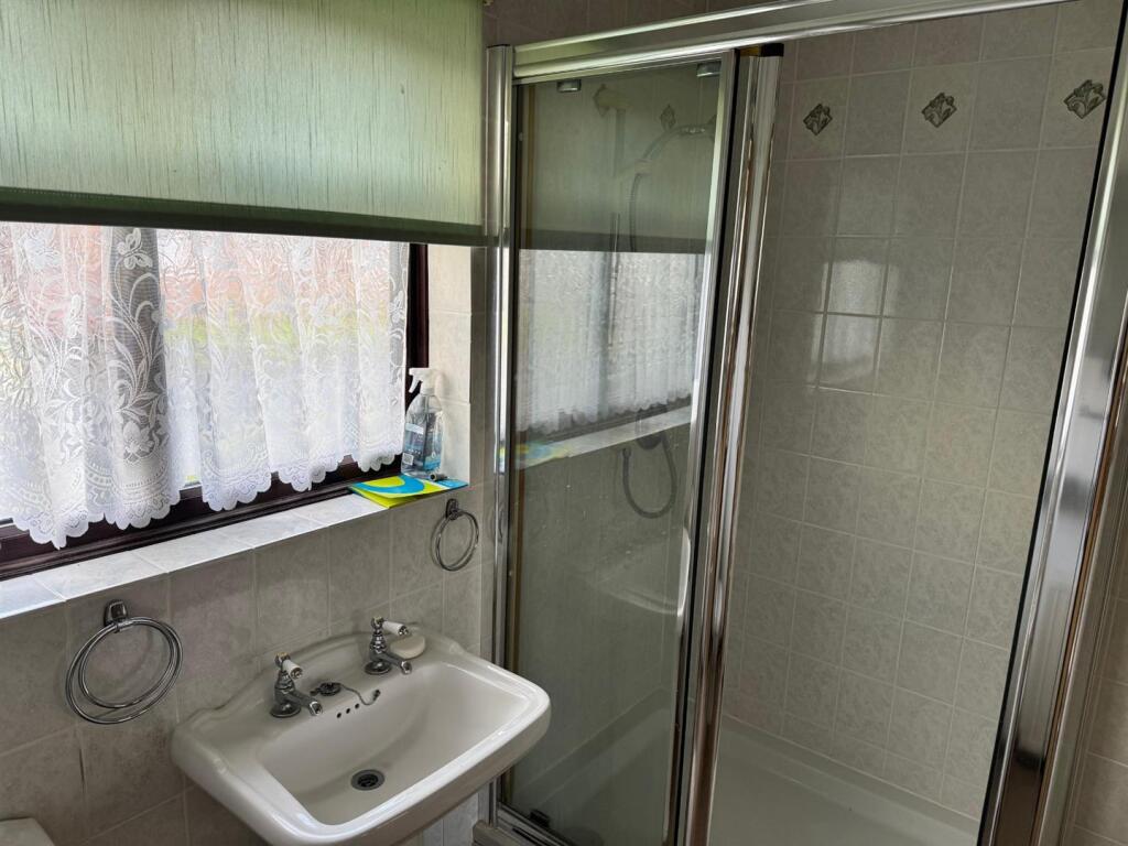 Shower.jpg