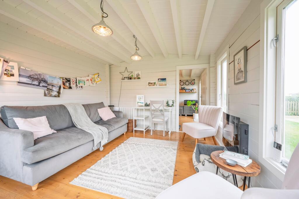 Summer House Family Room